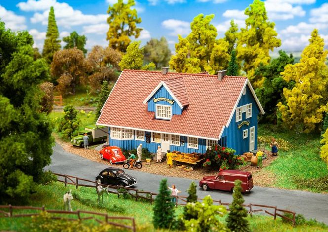 Huvudbild Swedish village shop. + 20 bonusfigurer i SKALA ...