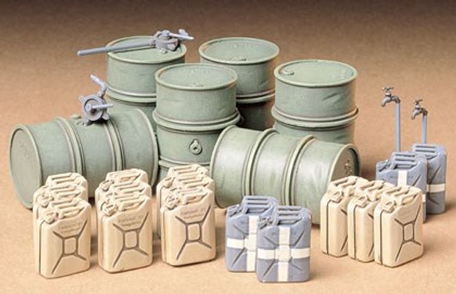 Huvudbild GERMAN FUEL DRUM SET. SKALA 1/35