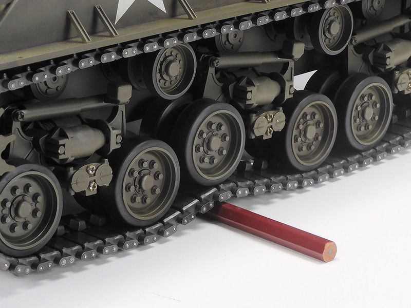 TAMIYA 1/16 R/C M4 Sherman 105mm Howitzer (MSS)